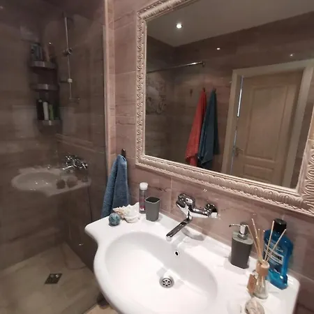 Lily - 408a Apartman